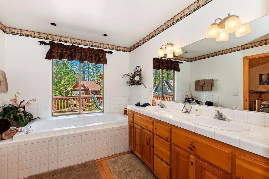 Villa Teakwood - 3-Br Spa, Fire Pit, Quiet, Ac, Centrally Located Big Bear Lake Exterior foto